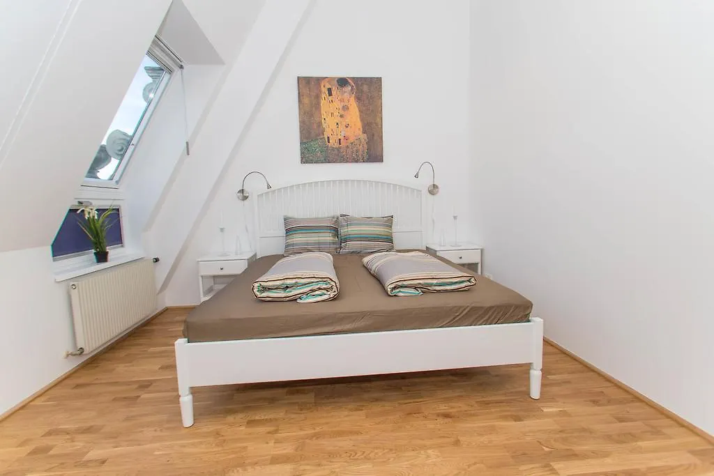 Deluxe Apartment With 3 Rooms - Bartensteingasse 16 Vienna