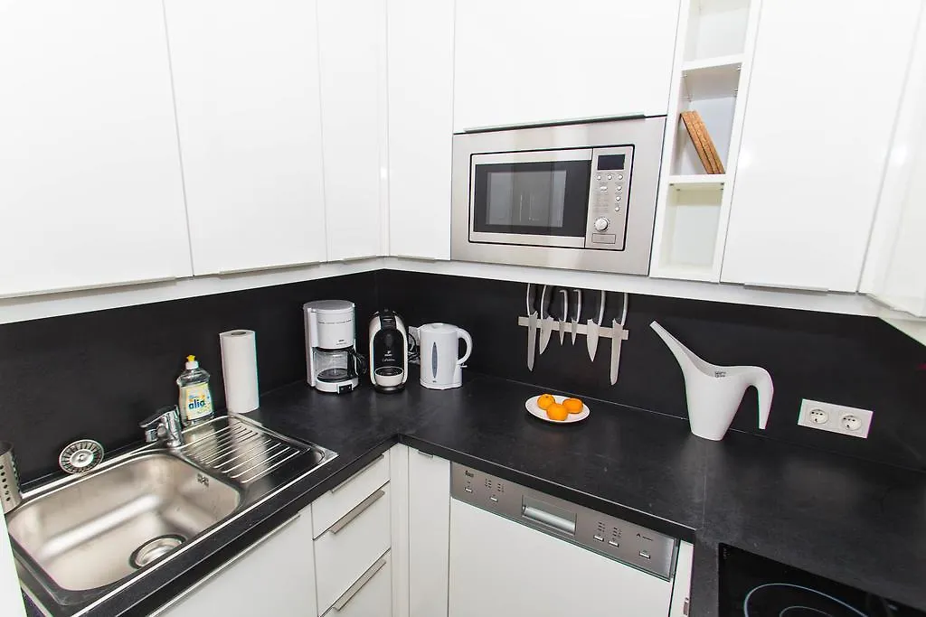 Deluxe Apartment With 3 Rooms - Bartensteingasse 16 Vienna Austria