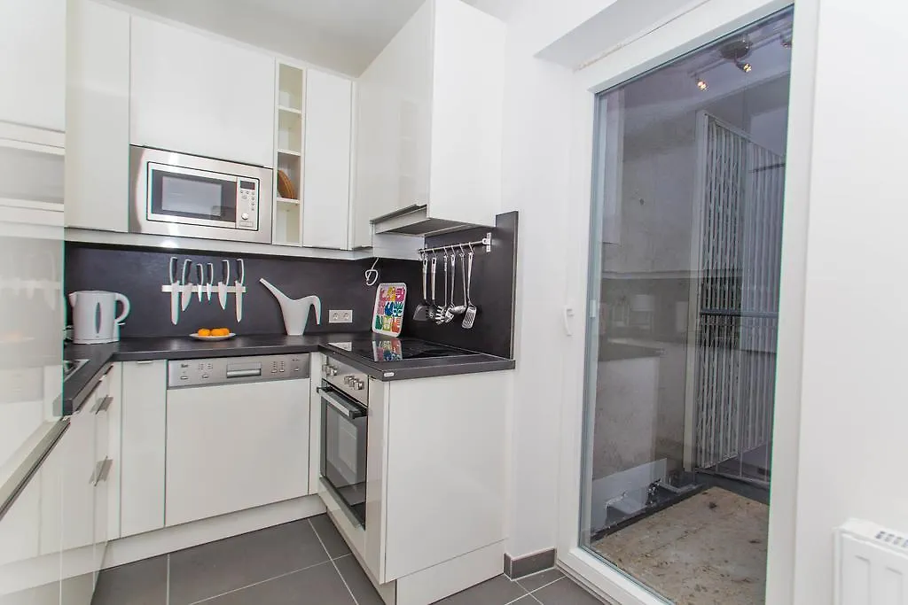 Deluxe Apartment With 3 Rooms - Bartensteingasse 16 Vienna Austria