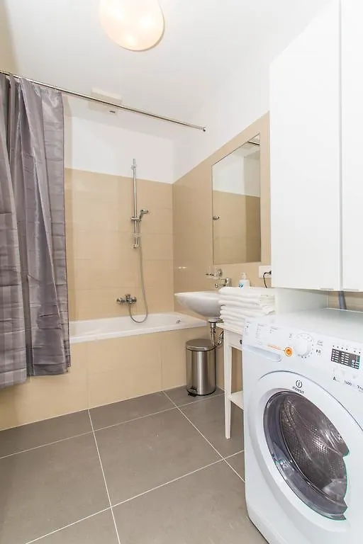 Deluxe Apartment With 3 Rooms - Bartensteingasse 16 Vienna
