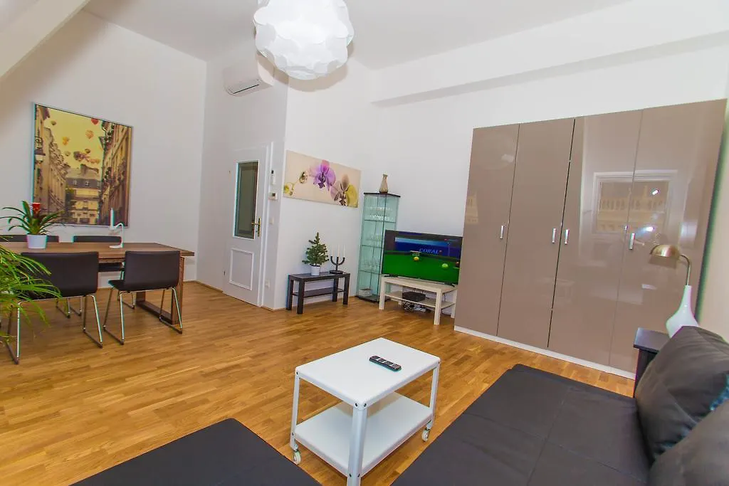 Deluxe Apartment With 3 Rooms - Bartensteingasse 16 Vienna
